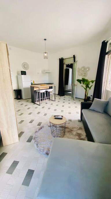 Urban Zen Appart Spacieux Studio Atypique Avec Bain A Remous Proche De Tout Pointe-à-Pitre Zewnętrze zdjęcie